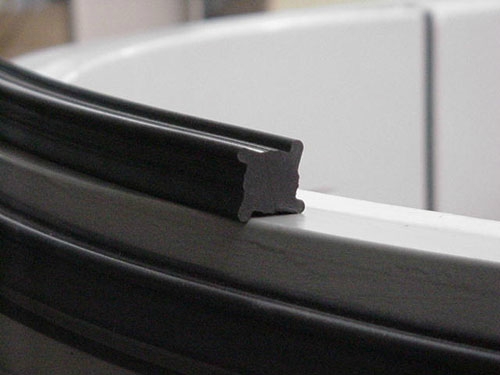 Design of the New Lubeless Gasket Allows Itself to Roll Over During Installation